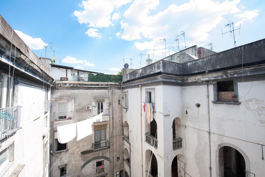 Tribunali F - Bh 51 Napoli Dış mekan fotoğraf