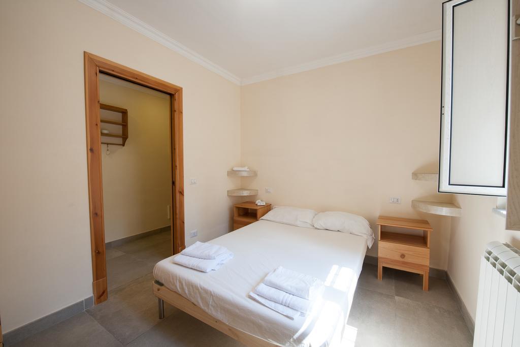 Tribunali F - Bh 51 Napoli Dış mekan fotoğraf